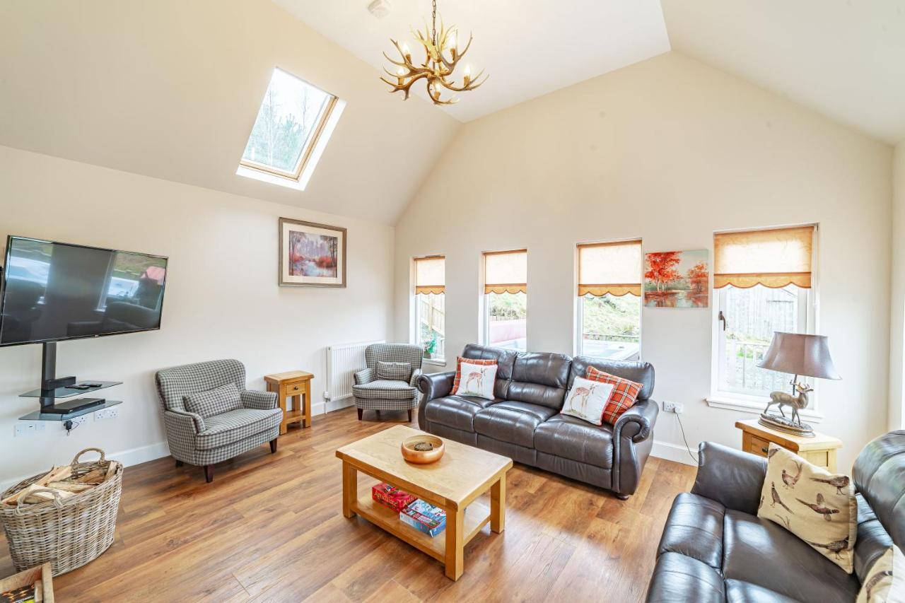 Вилла Stags View With Hot Tub Blairgowrie and Rattray Экстерьер фото