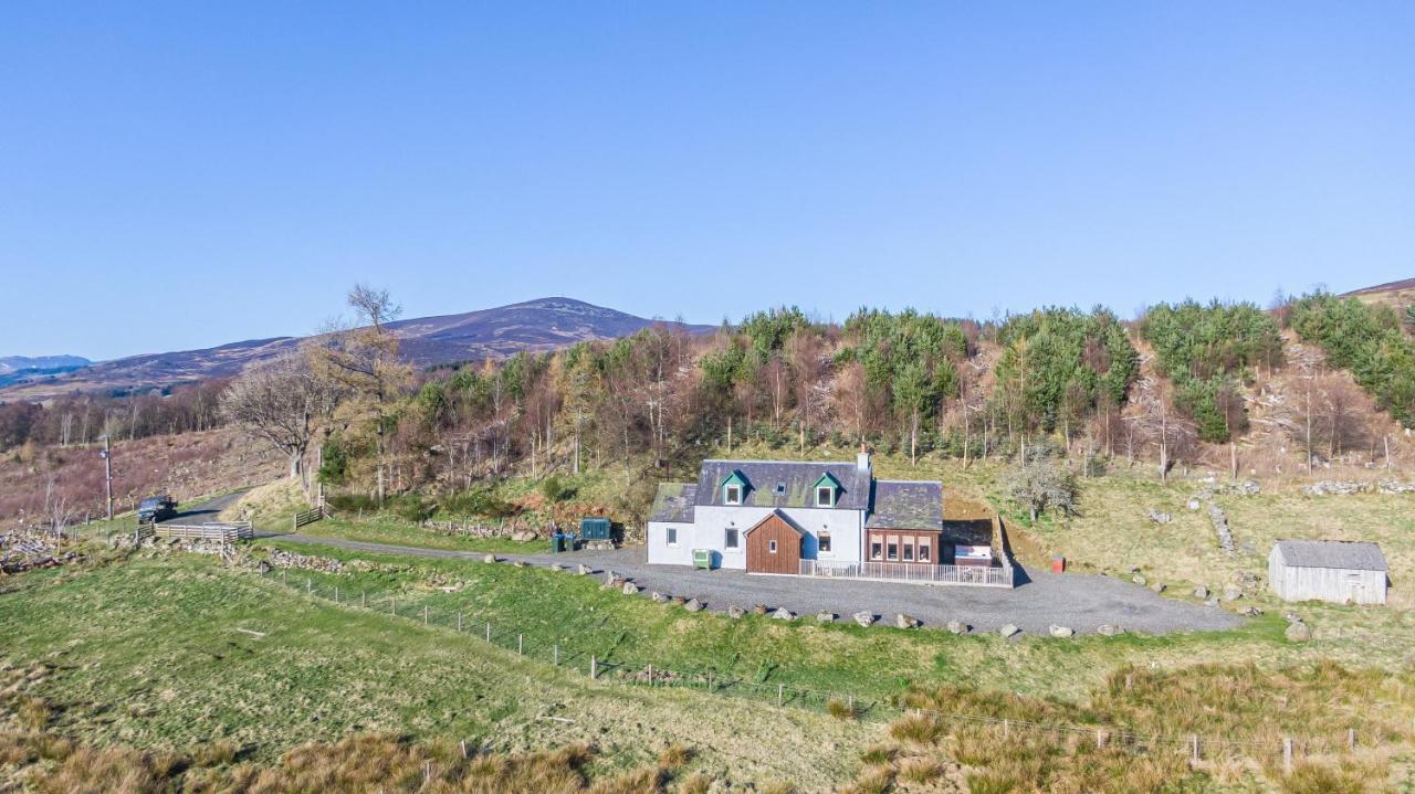 Вилла Stags View With Hot Tub Blairgowrie and Rattray Экстерьер фото